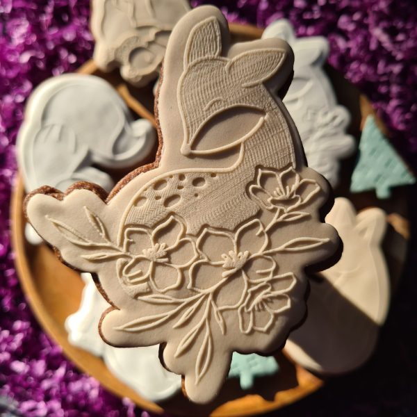 Deer in flowers cookie