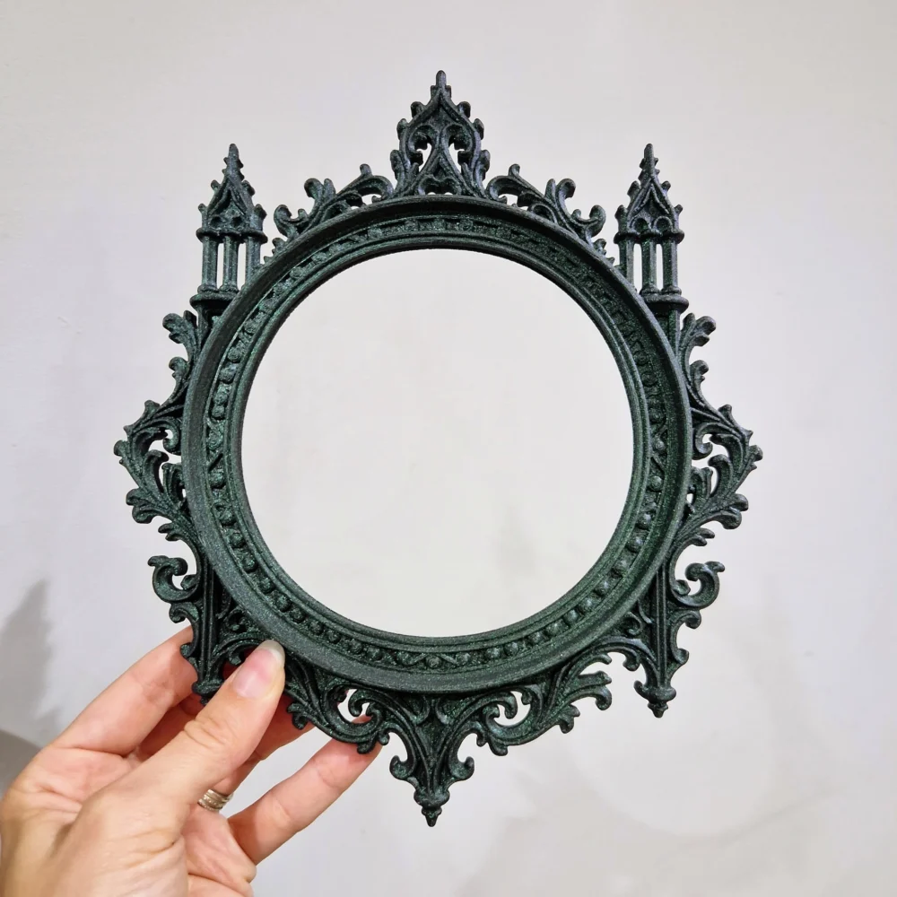 victorian-frame